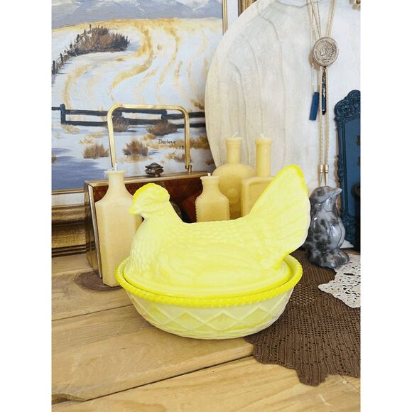 Westmoreland Mould Large Hen on Nest Mosser Glass USA – Dandelion Slag Yellow - Picture 1 of 7